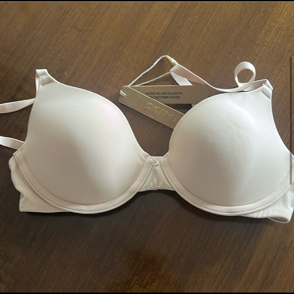 NWT Skims Everybody T-shirt Demi Bra 32A